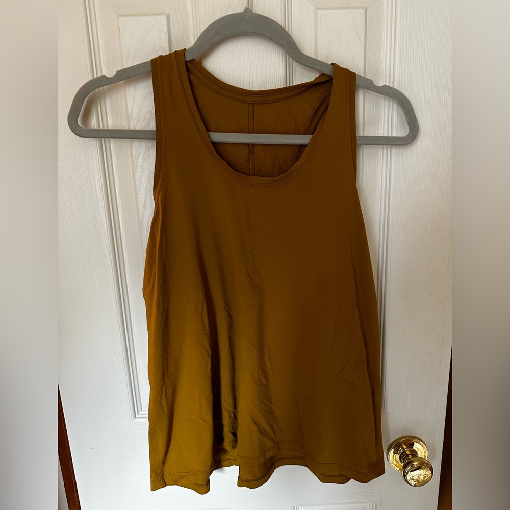 Lululemon tank top